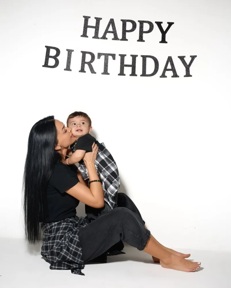 Razinin oğlunun 1 yaşı tamam oldu