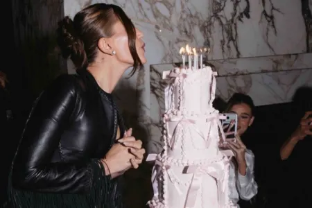 Heyli 29 yaşını belə qeyd etdi