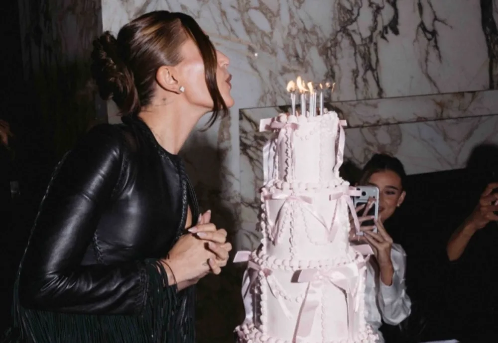 Heyli 29 yaşını belə qeyd etdi