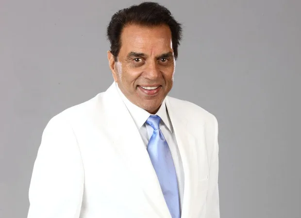Əfsanəvi aktyor Dharmendra vəfat etdi