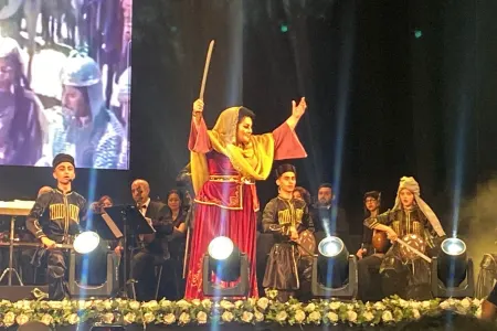 Aybəniz Haşımovanın möhtəşəm konserti - Əməkdar artist şəhid anaları ilə bir arada