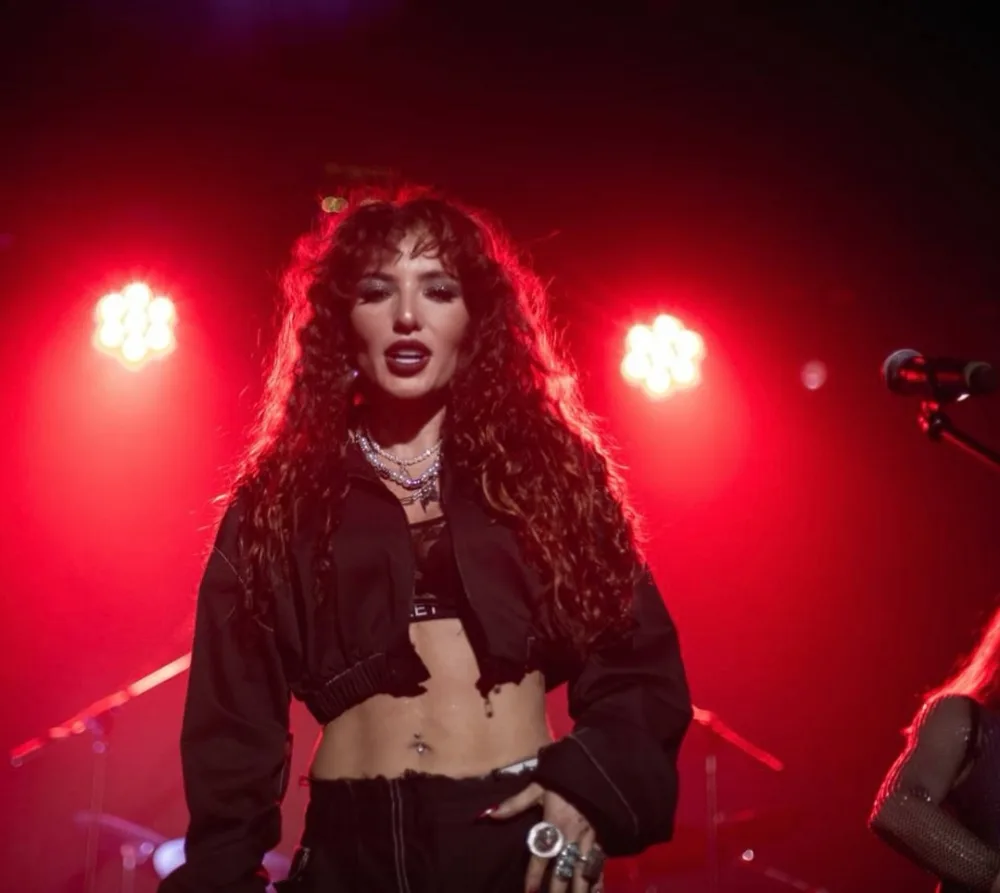 Əfsanə qayıtdı...