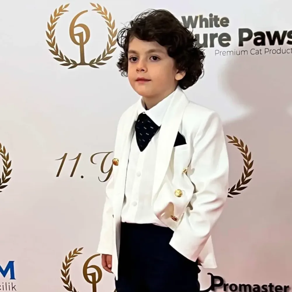 “Uzak şehir” in kiçik ulduzu mükafat aldı