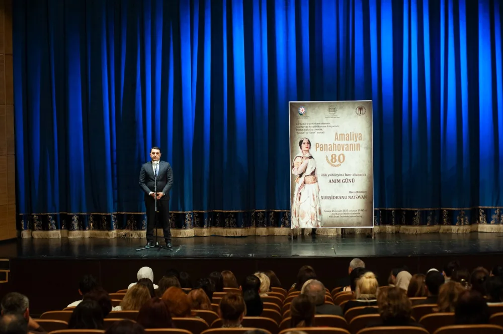 Amaliya Pənahova Dram Teatrda “Xurşidbanu Natəvan”la yad edildi - Foto