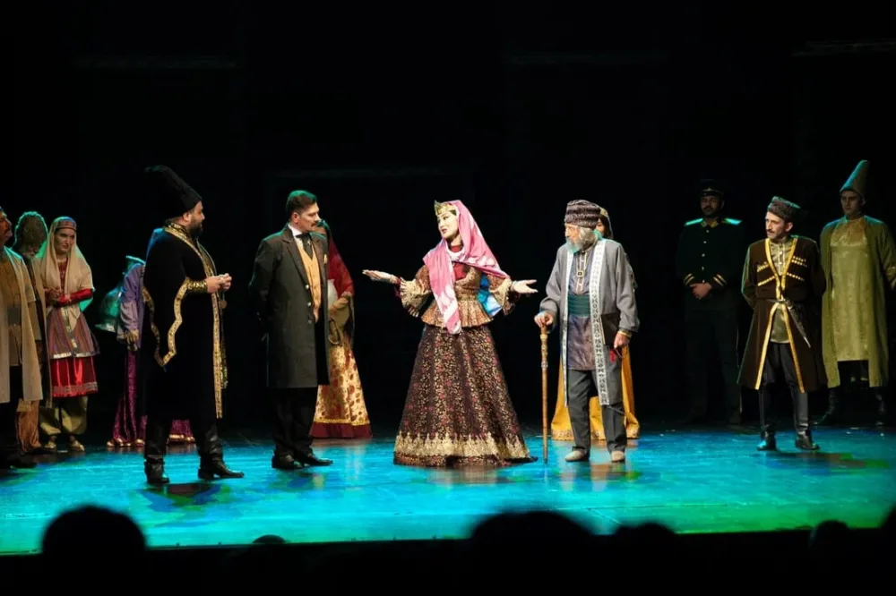 Amaliya Pənahova Dram Teatrda “Xurşidbanu Natəvan”la yad edildi - Foto