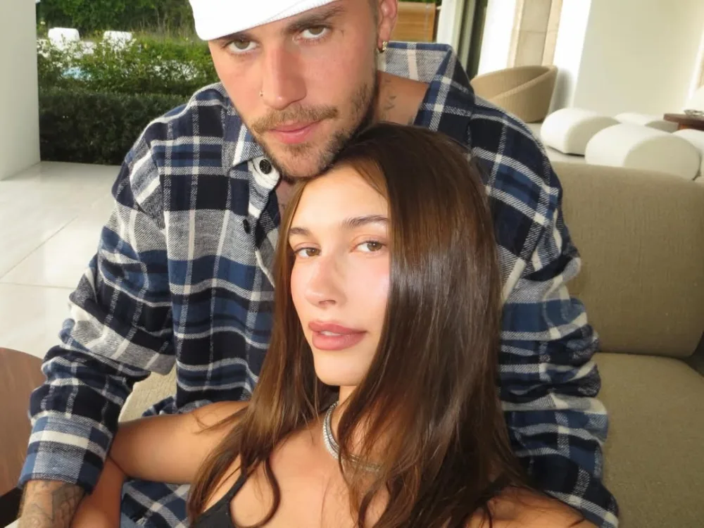 Castin ailəsi ilə paylaşım etdi