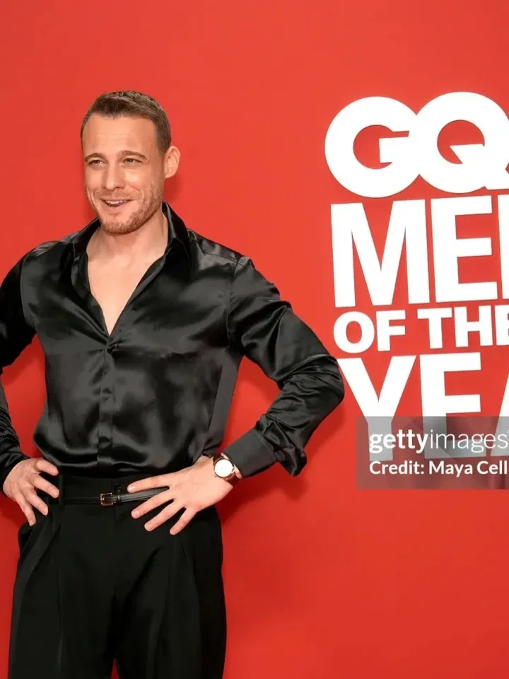 Kerem Dubayda mükafatlandırma gecəsində görüntüləndi