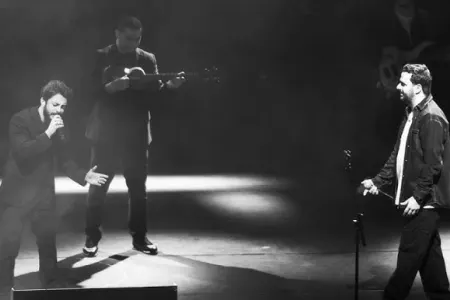 Hava limanından birbaşa konsertə gəldi