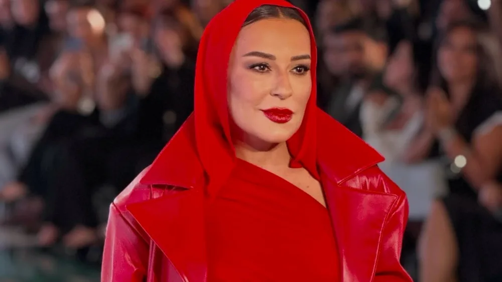 Tünzalə Ağayeva podiuma çıxdı