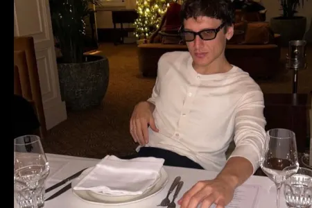 Edis ad gününü qeyd edib