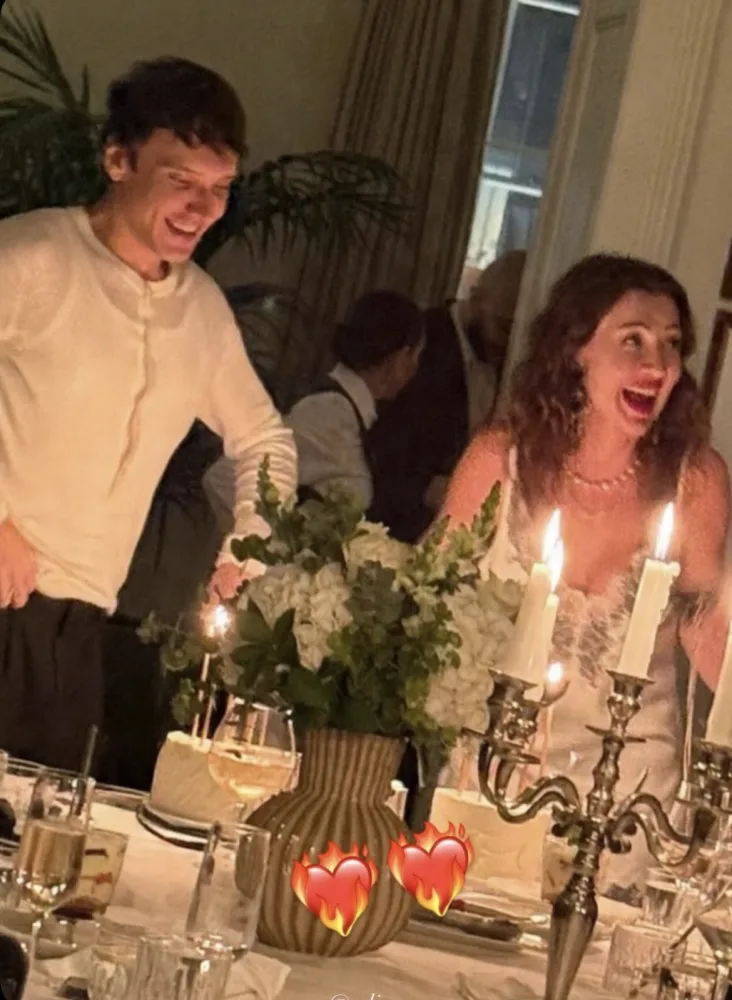 Edis ad gününü qeyd edib