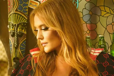 Mükafat gecəsinə idman dəsti ilə qatıldı