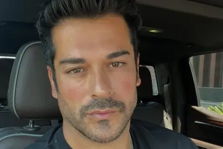 Burak Özçivitə Rusiyada tac verildi