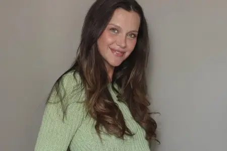 İrem ilk dəfə qızını paylaşdı