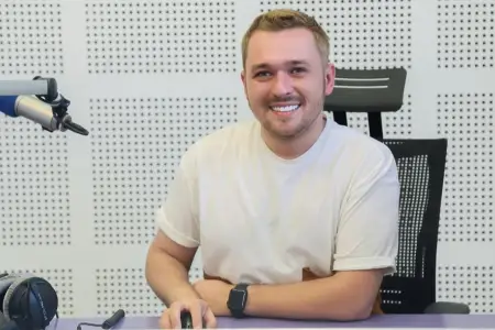 Aparıcı bir gününü paylaşdı