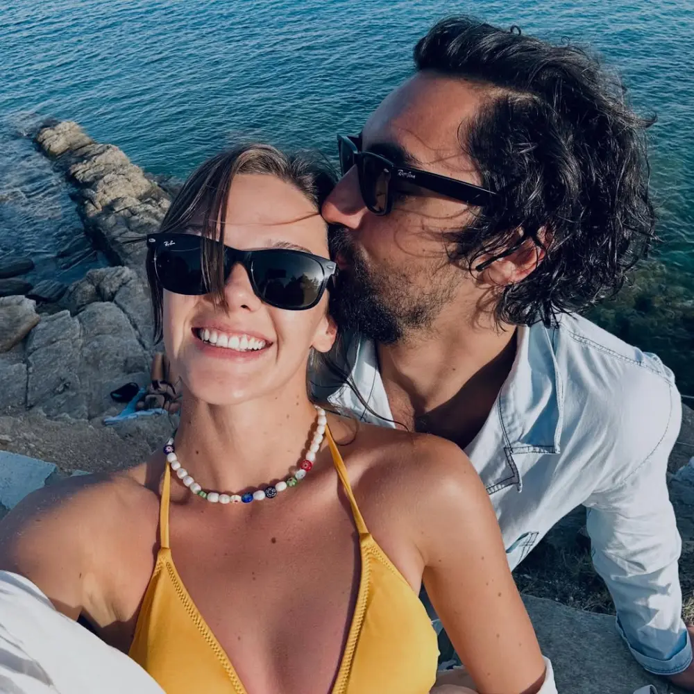 2-ci ildönümlərini qeyd etdilər