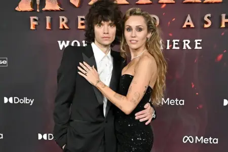 Mayli Kruz nişanlanıb