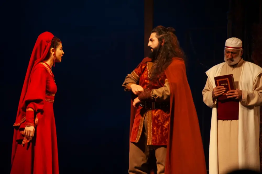 "Dar ağacı" tamaşası Akademik Milli Dram Teatrın səhnəsində