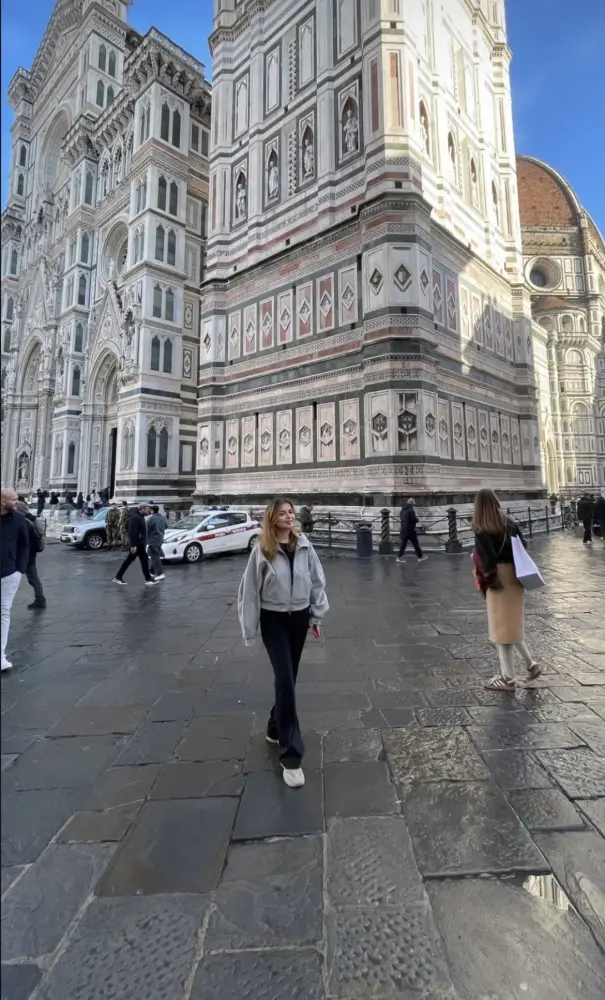 Sevda həyat yoldaşı ilə İtaliyada