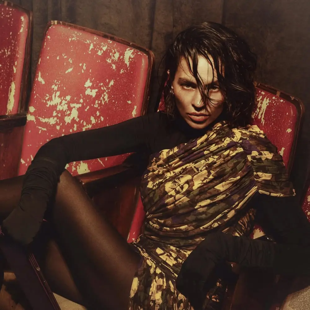 Günay yeni fotolarını paylaşdı