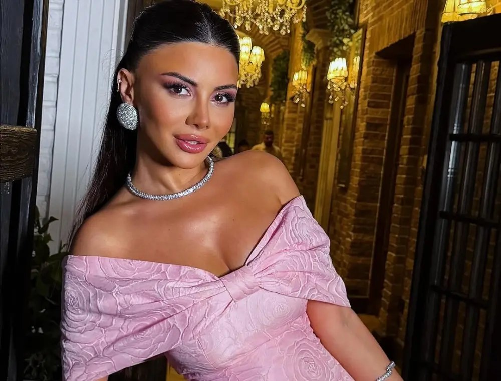 Aysel yeni layihəsinin müjdəsini verdi