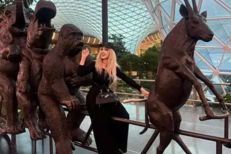 Xalq artisti Qətərə getdi