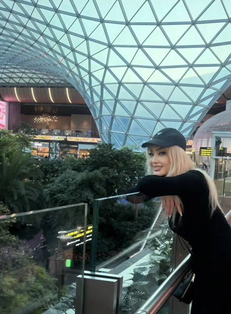 Xalq artisti Qətərə getdi