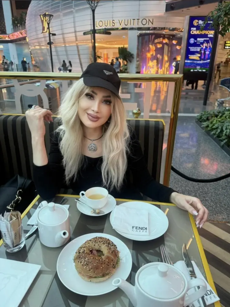 Xalq artisti Qətərə getdi