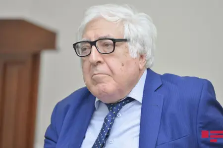 “Başa düşmürəm, niyə bütün dükanlara market deməliyik?!”