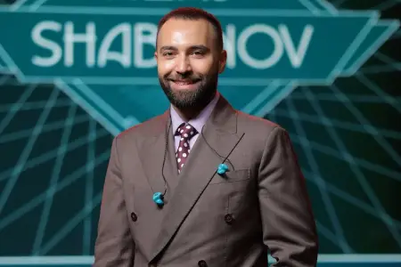 “Mən ürək-damar cərrahı olmaq istəyirdim” - Azad Şabanov