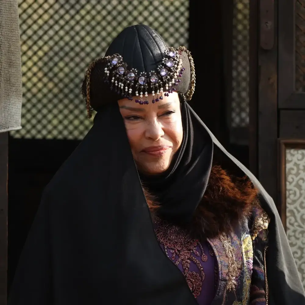 Sara Xatunu canlandıran aktrisa müzakirə yaratdı