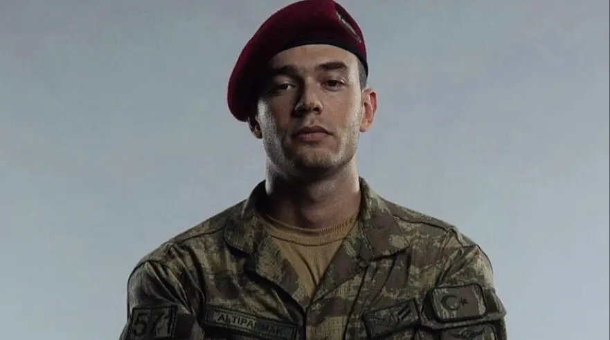 Yenidən hərbçi obrazı canlandıracaq