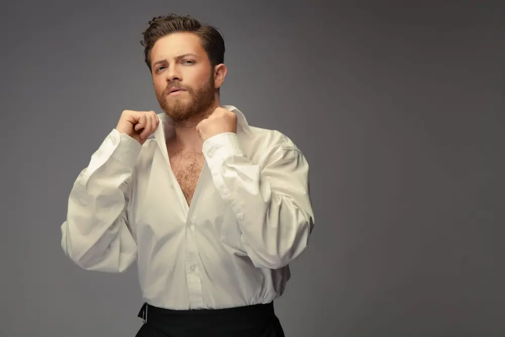 Nadirin əli zədələndi