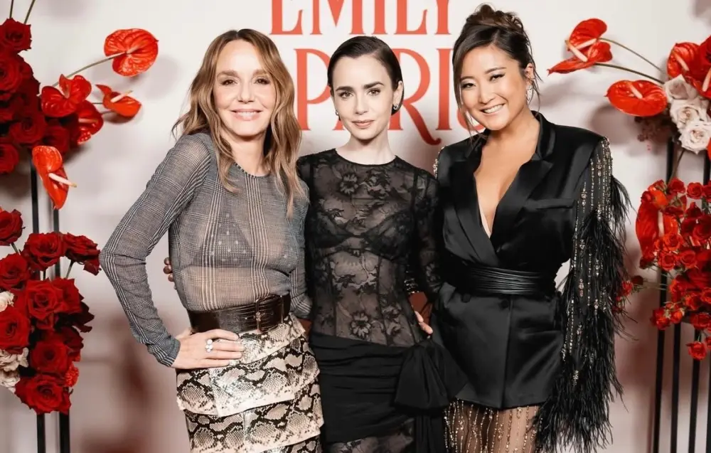 “Emily in Paris” serialının aktrisaları Venesiyada…