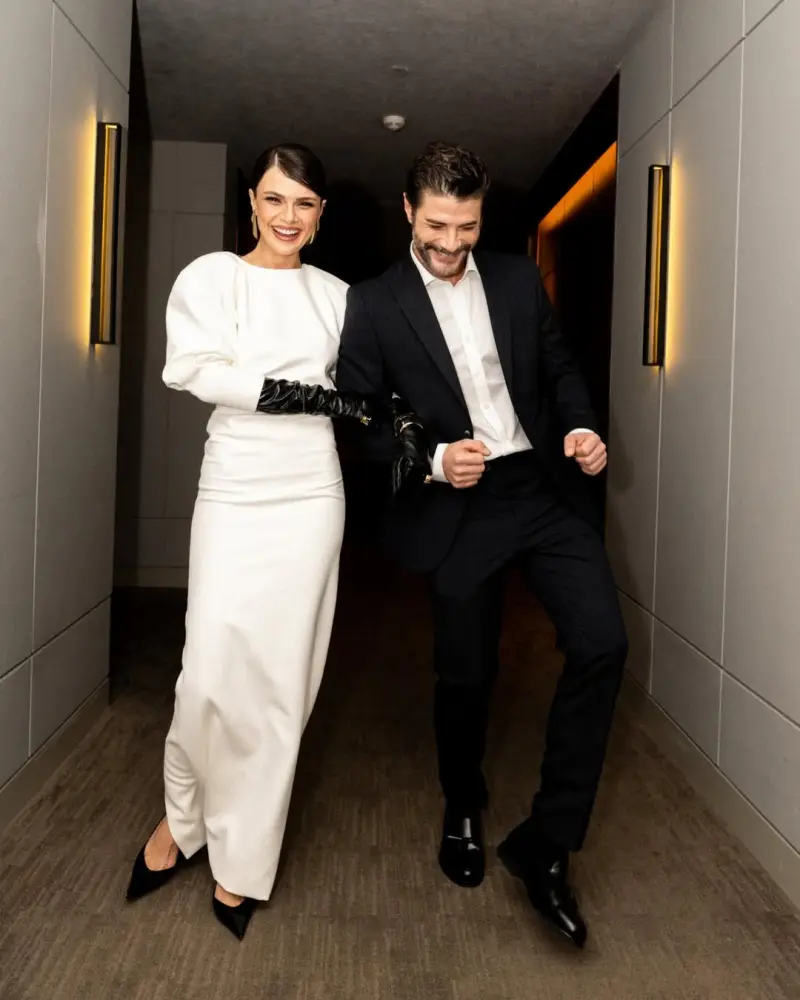 “Uzak Şehir”in “Alya”sı sevgilisi ilə...