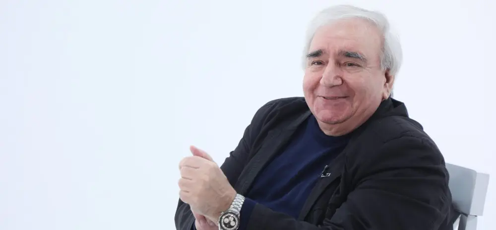 “Səksənə çatanda səksənir hamı” - Ramiz Rövşən 80 yaşına şeir yazdı