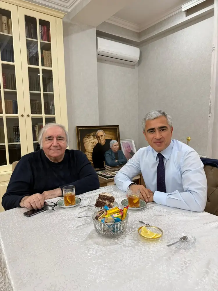 Anar Ələkbərov Ramiz Rövşənin evində…