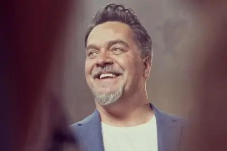 Beyaz ekranlara qayıdır