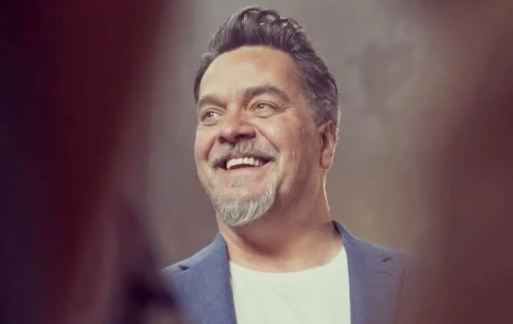 Beyaz ekranlara qayıdır