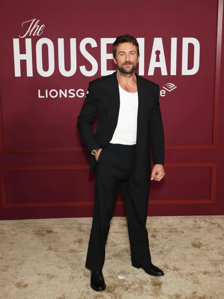 Sidney Svini filminin qalasında görüntüləndi