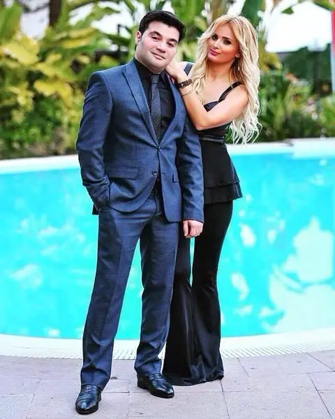 Mətanətin gəlini qəza törədib, qəbiristanlığa girdi