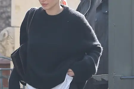 Kendal bu dəfə onunla görüntüləndi