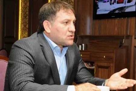 Füzuli Musayev Müdafiə Nazirliyi komandasını təhqir etdi