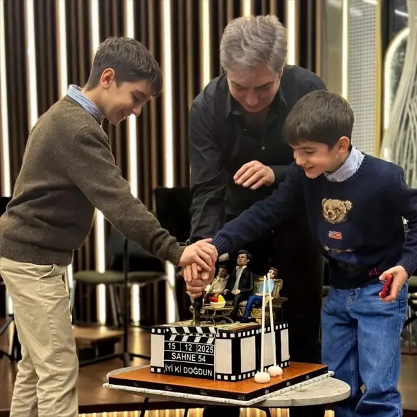 “Polad” ad günündə övladları ilə…