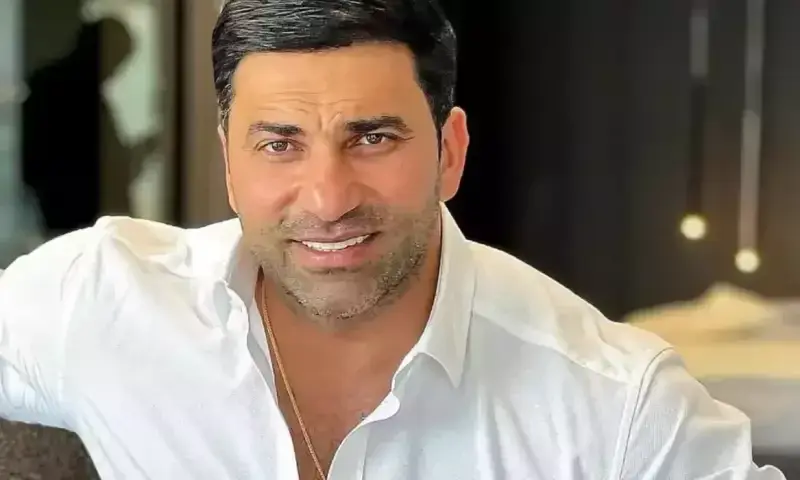 “Vəsiqəmdə atamın yox, babamın adı yazılıb”