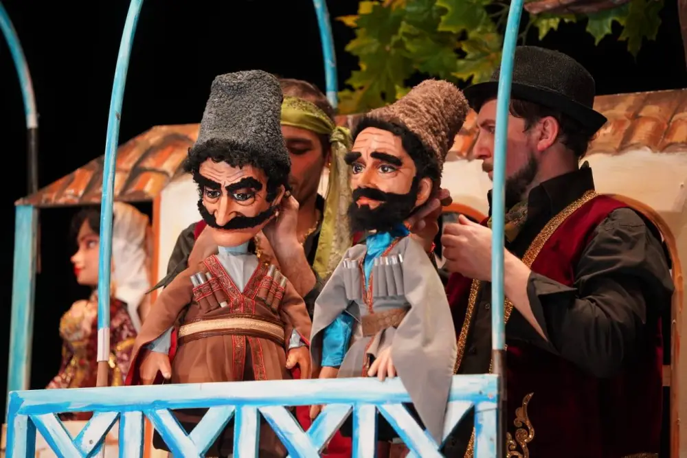 Kukla səhnəsinin “Qaraca qız”ı 