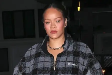 Rihanna paparazzilər tərəfindən görüntüləndi