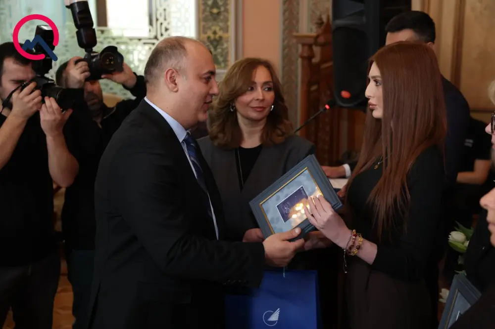 Dəhşətli qəzanın şahidi olan bələdçilər də təqdimata qatıldı - Fotolar