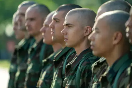 “Netflix” bu serialların çəkilişini dayandırdı