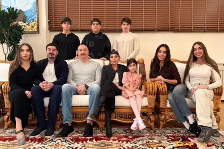 Prezident ailəsi ilə…